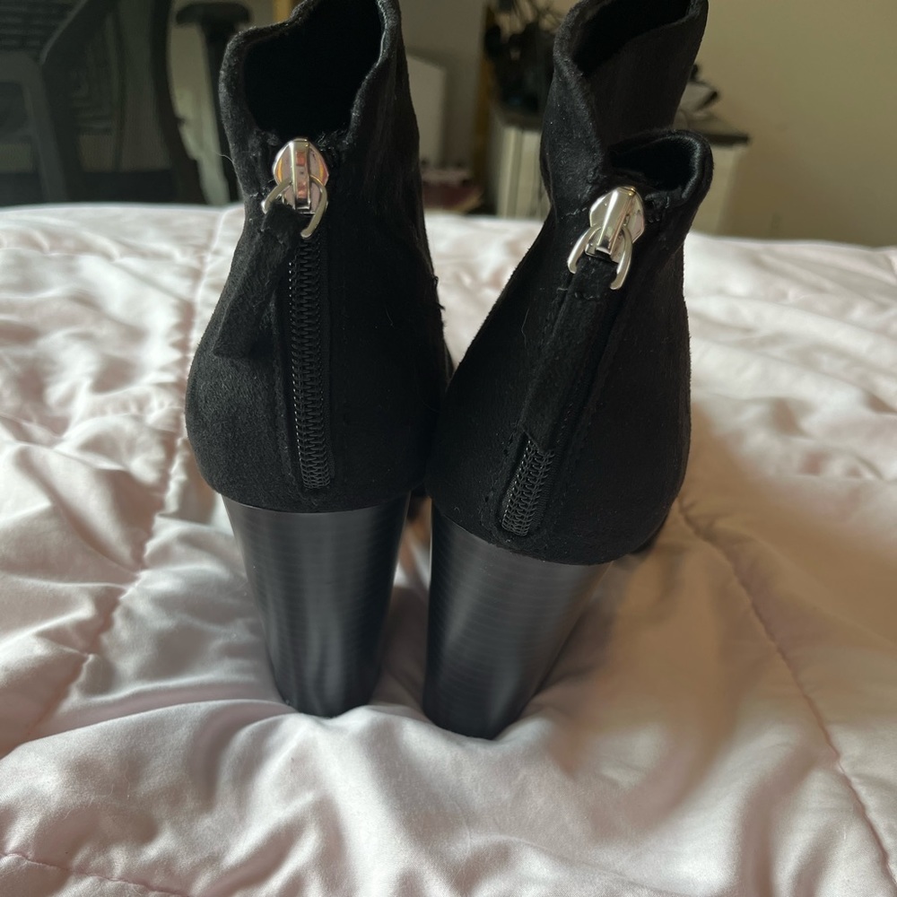 Indigo rd. black women’s bootie size 10